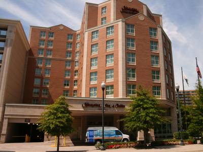 Hampton Inn & Suites Reagan National Airport