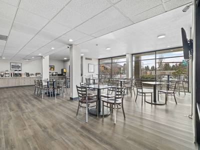 Red Lion Inn & Suites Deschutes River - Bend