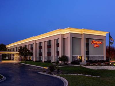 Hampton Inn Milwaukee Airport