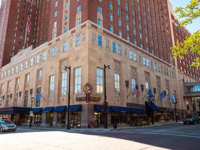Hilton Milwaukee City Center