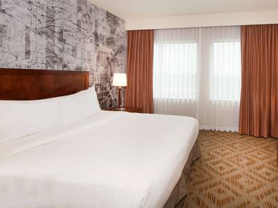 DoubleTree Suites by Hilton Hotel Philadelphia West