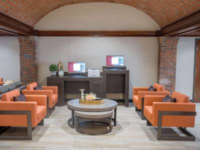 Embassy Suites St. Paul Downtown