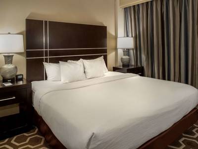 Embassy Suites St. Louis Airport