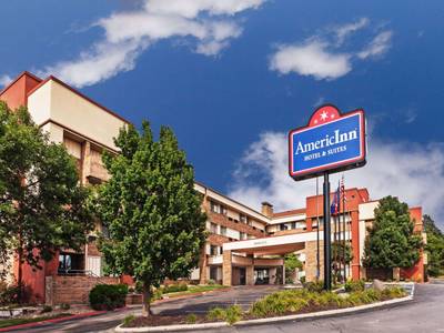 AmericInn Hotel & Suites Omaha