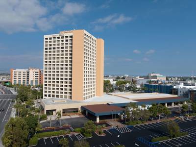 Doubletree by Hilton Anaheim - Orange County