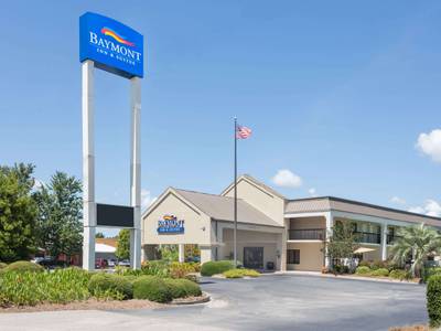 Baymont Inn & Suites Orangeburg North