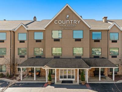 Country Inn & Suites by Radisson, Asheville at Asheville Outlet Mall, NC