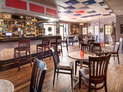 Red Lion Hotel Paper Valley