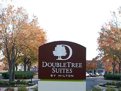 DoubleTree Suites by Hilton Hotel Huntsville South