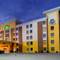 La Quinta Inn & Suites Elkview - Charleston NE