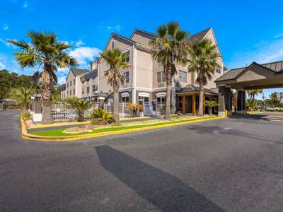 Country Inn & Suites by Radisson, Hinesville, GA