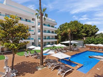 Metropolitan Playa JUKA Aparthotel