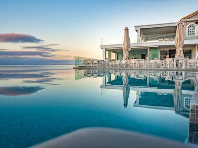 Alexandra Beach Resort & Spa