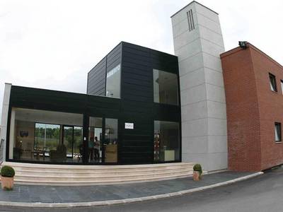 Puerta de Santillana