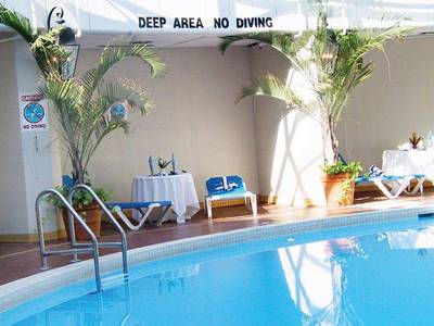 Toronto Don Valley Hotel & Suites