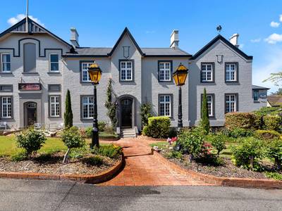 Quality Colonial Launceston