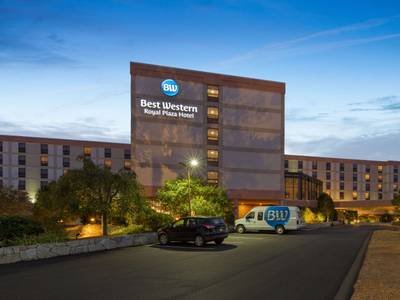 Best Western Royal Plaza Hotel & Trade Center