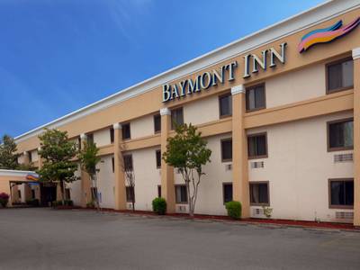 Baymont Inn & Suites Memphis East