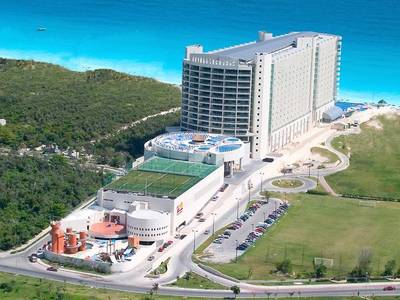 Seadust Cancun Family Resort 