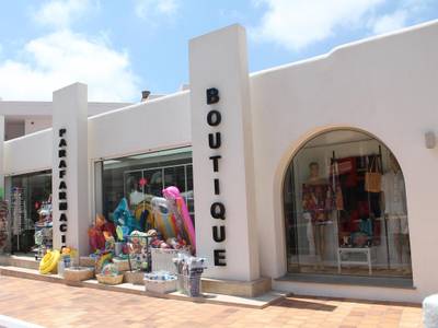 Ferrera Beach Apartments