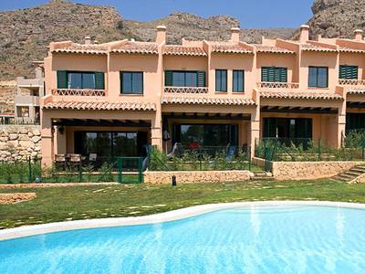 Sierra Cortina Resort