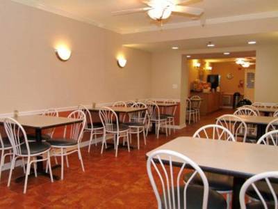 Baymont Inn & Suites Sarasota