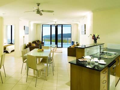 Park Regis Piermonde Apartments