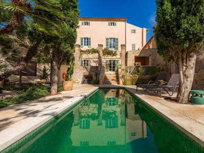 Yartan Boutique Hotel