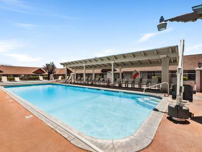 Best Western Plus Frontier Motel