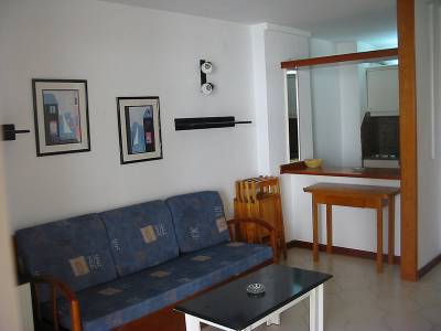 Ona Suites