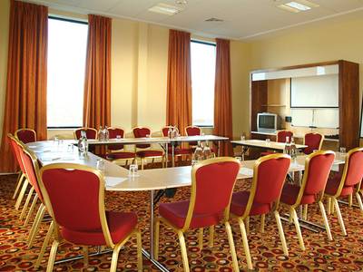 Holiday Inn Express Antrim - M2, Jct.1