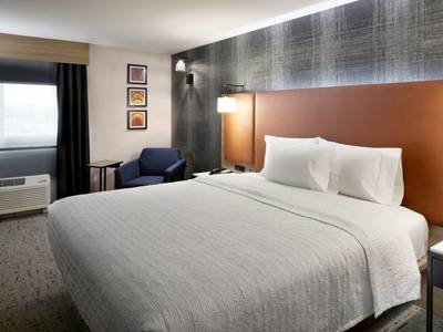 Holiday Inn Newark Airport