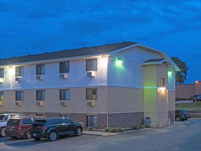 Super 8 Omaha Ak-Sar-Ben Area