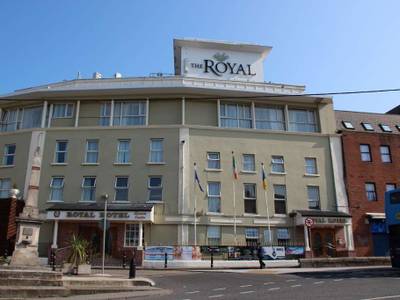 The Royal Hotel & Merrill Leisure Club