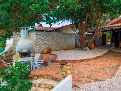 Sun Reef Village on Sea