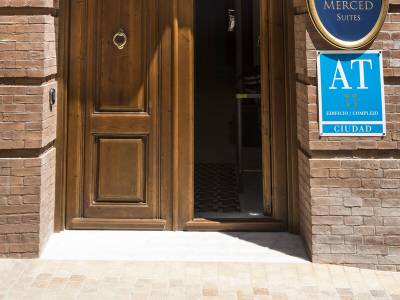 Casa de la Merced Suites