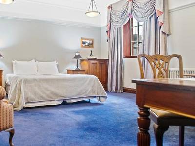 Wellesley Boutique Hotel