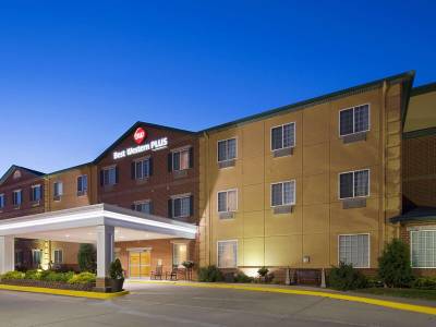 Best Western Plus Des Moines West Inn & Suites