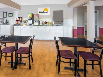 Days Inn College Station University Drive