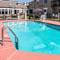 Clarion Inn & Suites - Savannah