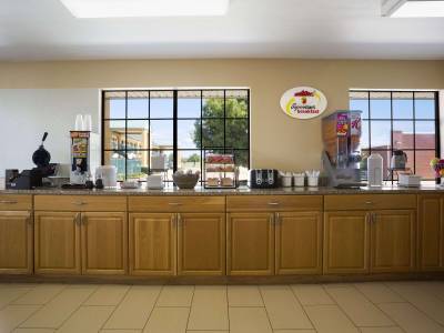 Super 8 Grand Prairie Southwest