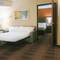 Holiday Inn Express Elk Grove - Sacramento Area