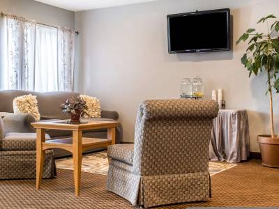 Econo Lodge Painted Post