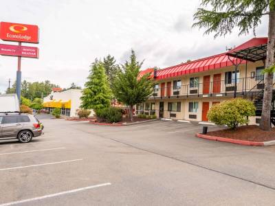 Econo Lodge Near Bellevue Square