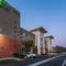 Holiday Inn Express & Suites Fremont - Milpitas Central
