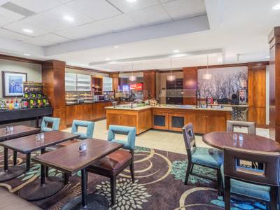 Staybridge Suites Memphis - Poplar Avenue East