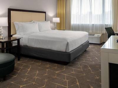 Holiday Inn & Suites Marlborough