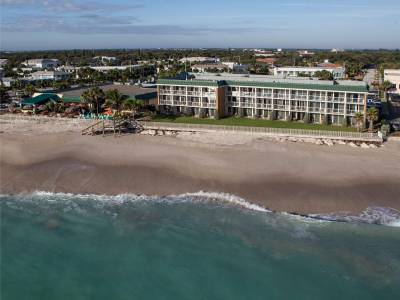 Holiday Inn & Suites Vero Beach-Oceanside