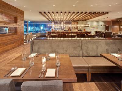 Crowne Plaza Lombard Downers Grove