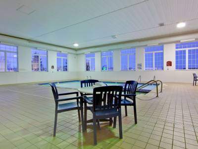 Holiday Inn Express & Suites Cadillac